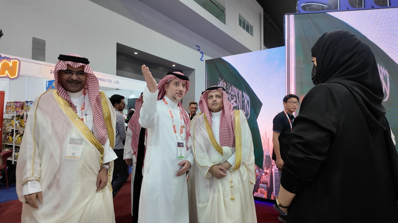 وفد التنمية الغذائية خلال جولة في معرض ماليزيا الدولي للمنتجات الحلال 2026